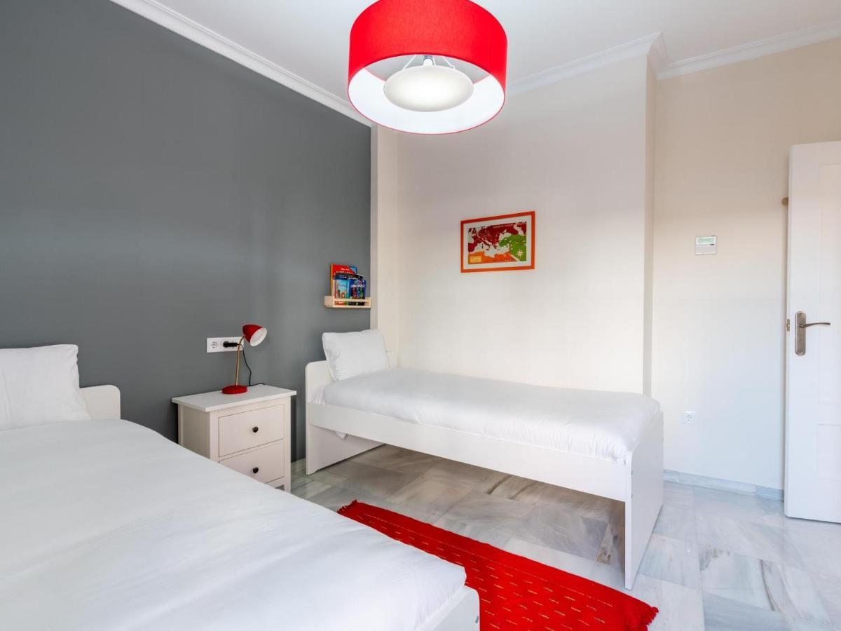 סביליה Holi-Rent Penthouse Penuelas מראה חיצוני תמונה